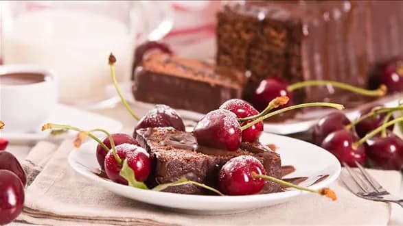 Babka czekoladowa z wiśniami