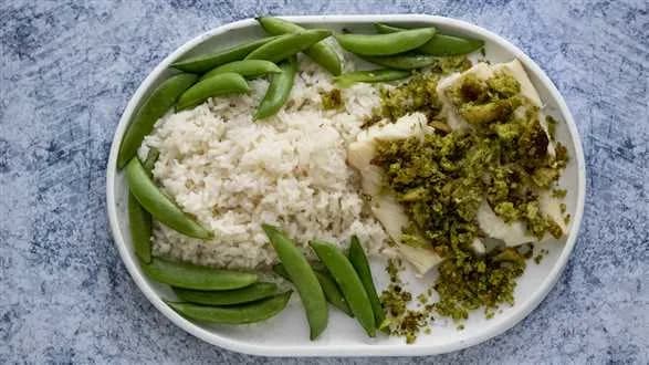 Ryba pod kruszonką na parze