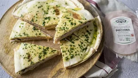 Placki z szynką i serem