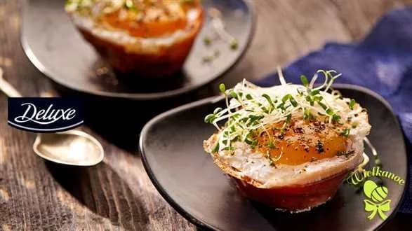 Jajka zapiekane w szynce