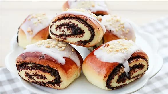 Drożdżówki z makiem