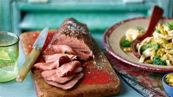 Polędwica wołowa z zielonym pieprzem i sosem waniliowym