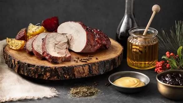 Szynka w glazurze miodowo-porzeczkowej