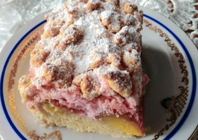 Pyszny przepis na ciasto ze śliwkami i kisielem, które zachwyci każdego Pyszny przepis na ciasto ze śliwkami i kisielem, które zachwyci każdego
