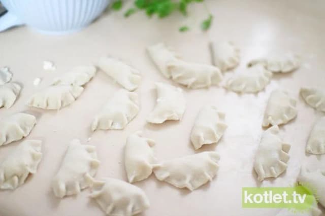 Pyszne ciasto na pierogi bez jajka – łatwy przepis i porady na sukces Pyszne ciasto na pierogi bez jajka – łatwy przepis i porady na sukces